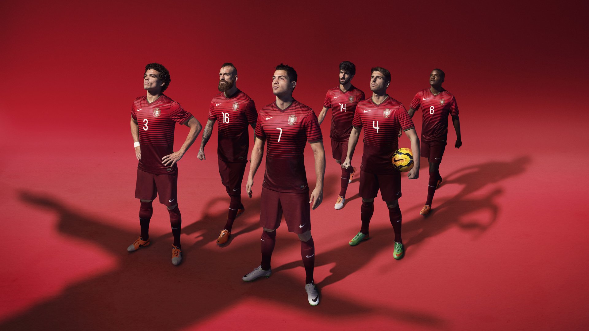 《堡垒之夜》“未来之城”赛季，惊喜不断，创意无限！